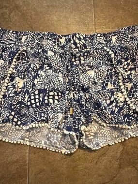 Lilly Pulitzer Navy and White Floral Print Shorts with Pom Trim